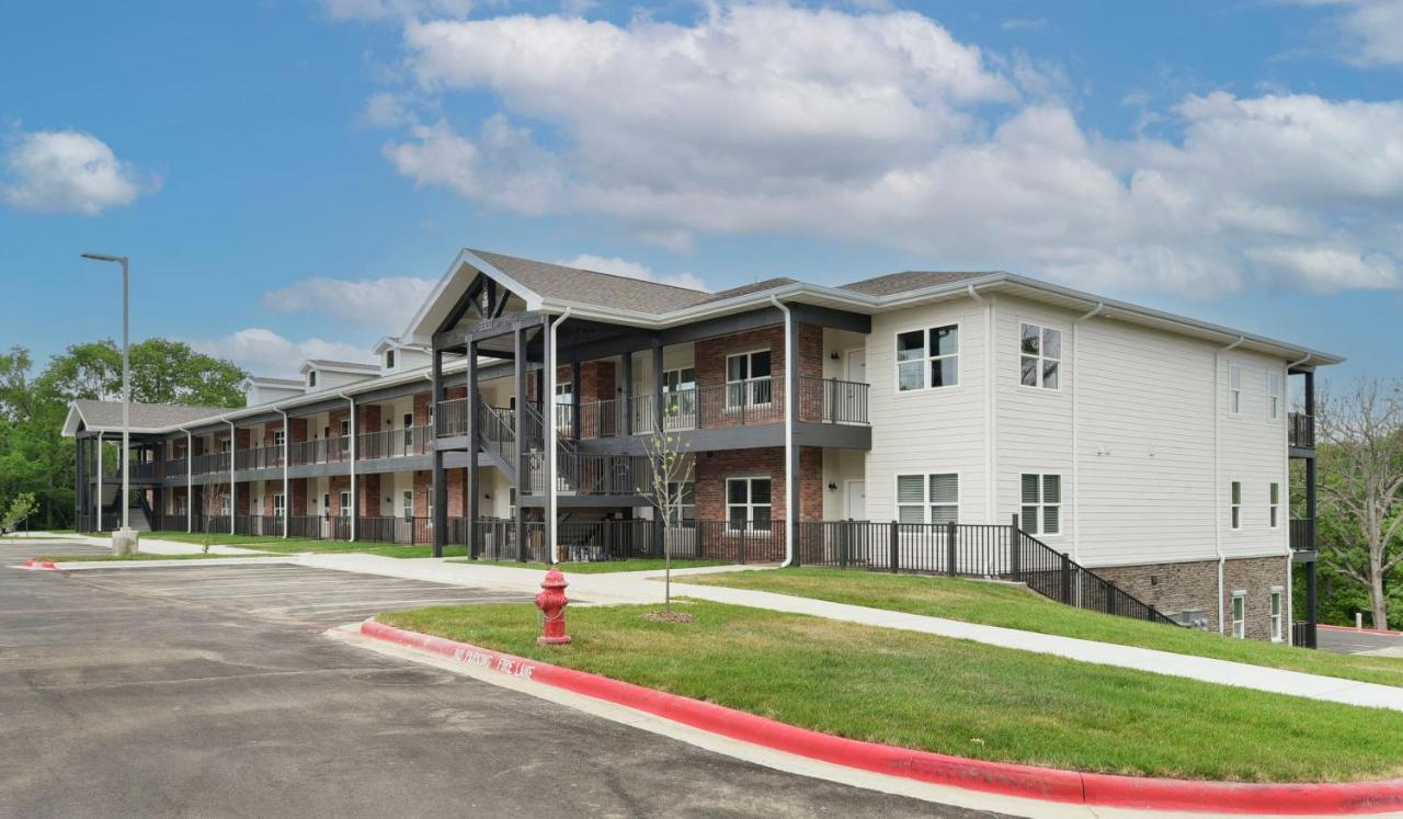 Luxury Condos At Thousand Hills - Heart Of Branson - Beautifully Remodeled - Spacious And Affordable Extérieur photo